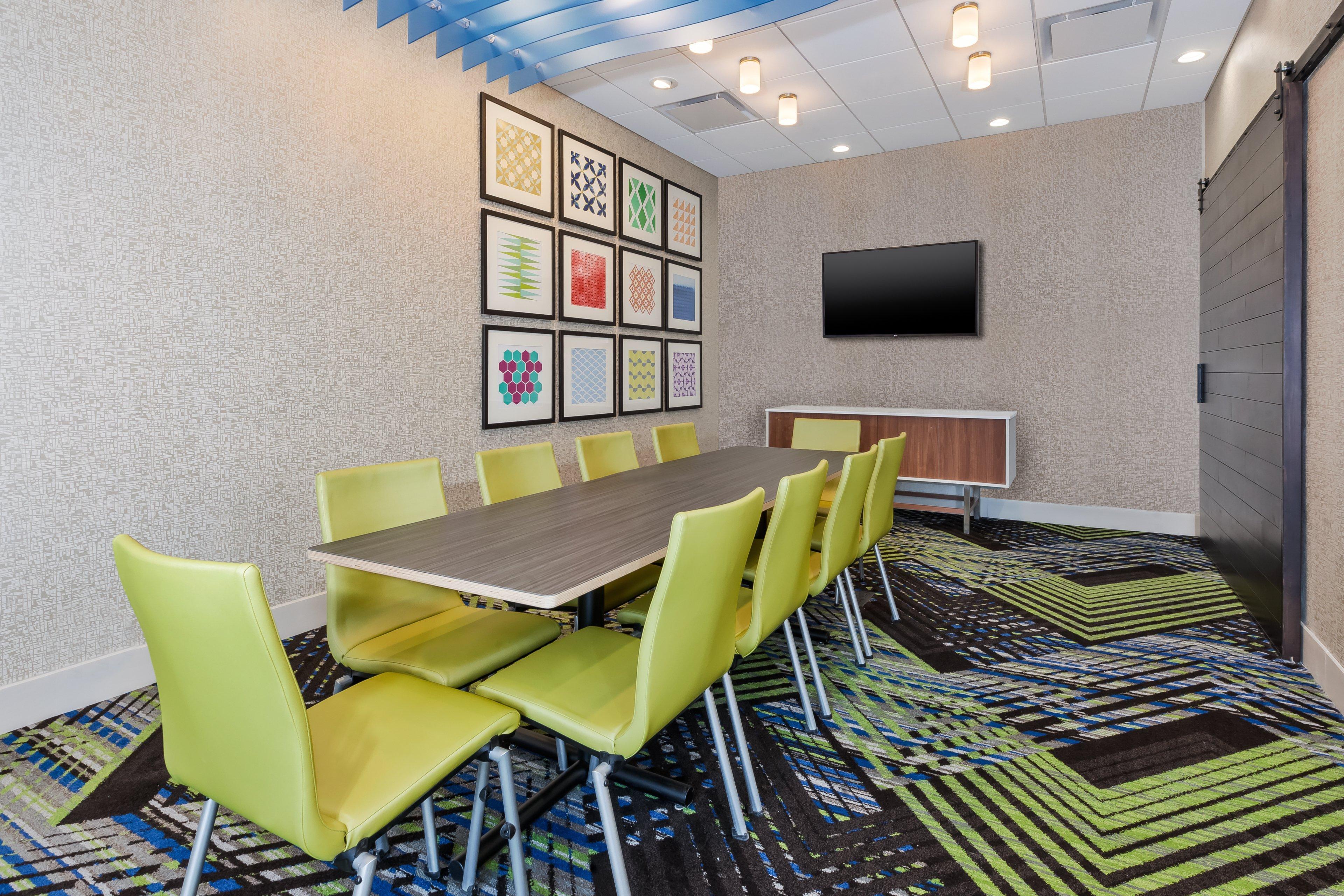 Holiday Inn Express & Suites - Grand Rapids Airport - South By Ihg Esterno foto