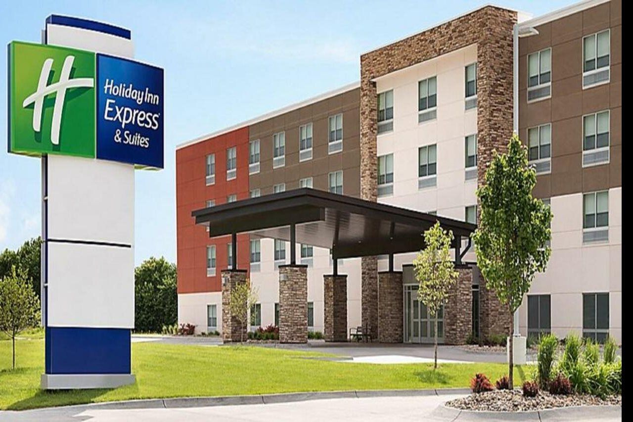 Holiday Inn Express & Suites - Grand Rapids Airport - South By Ihg Esterno foto